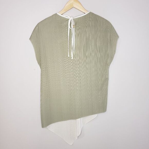 Pink Martini NWT Sleeveless Beige Green Asymmetrical Ribbed V-neck Top - Picture 5 of 15